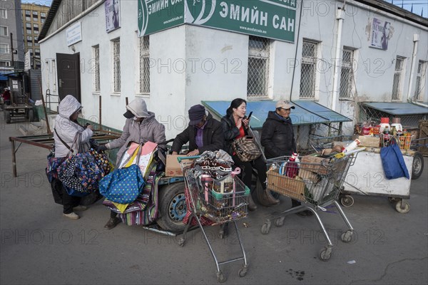 Naran Tuul Market