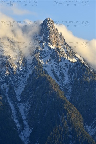Clouds at the summit Pierre Avoi