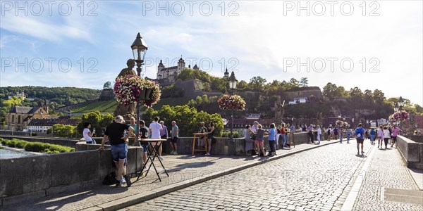 Serving Franconian wine at bar tables