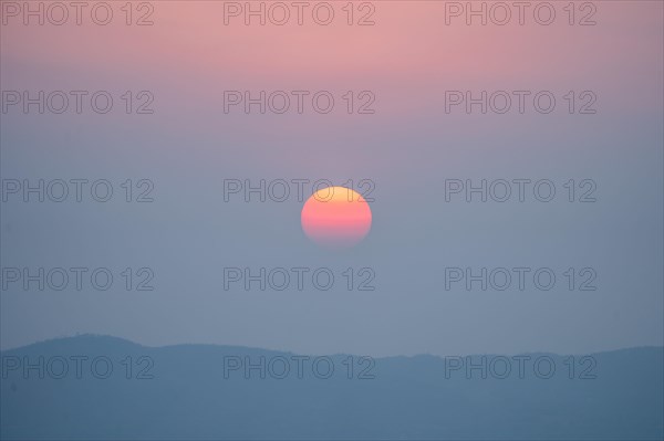 Sunset from the Su Taung Pyae Pagoda