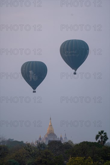 Ananda Temple with two blue balloons