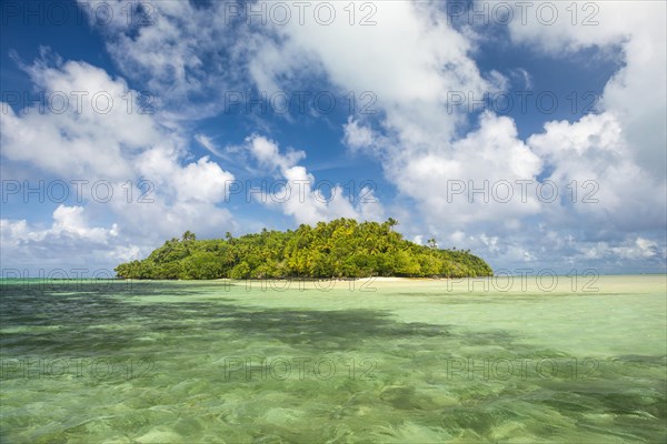 Beautiful little islet in the lagoon of Wallis