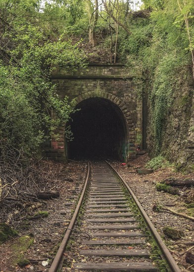 Rail bed with tunnel portal
