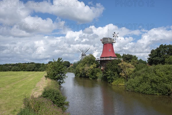 Twin mills at the old Greetsiel lowland