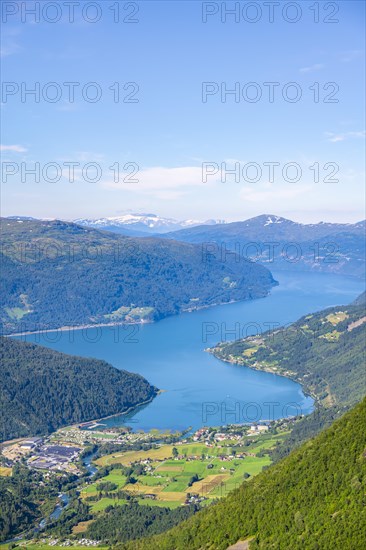 Fjord Innvikfjorden