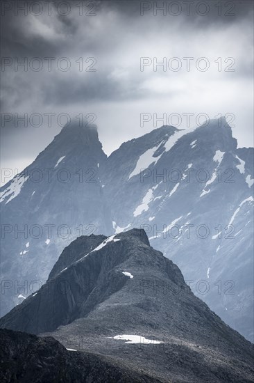 Cloudy mountains