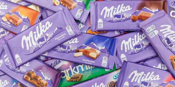 Milka chocolates different varieties wallpaper