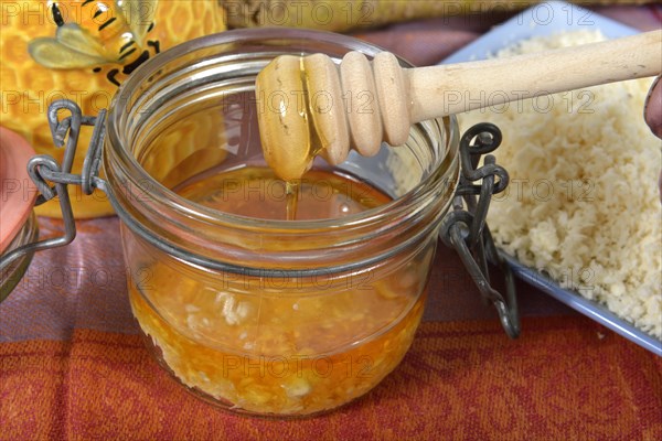 Production horseradish syrup