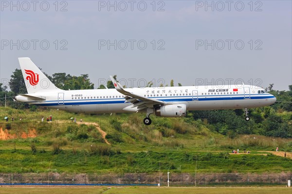 An Air China Airbus A321 aircraft with registration number B-8583 at Chengdu Airport