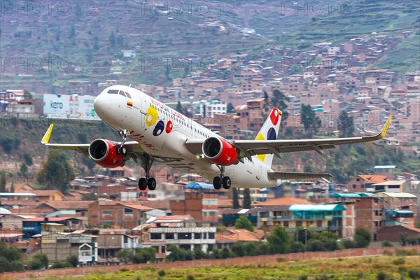 A Vivaair Airbus A320 with registration number HK-5286 at Cuzco Airport