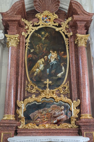Side altar