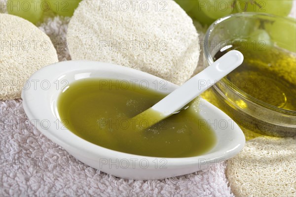 Grape seed oil with sea salt