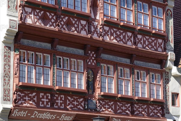 Half-timbered house Hotel Deutsches Haus at the wine market