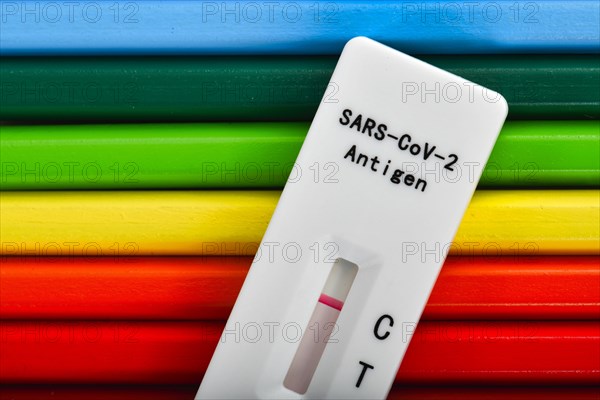 Symbol image compulsory testing at schools