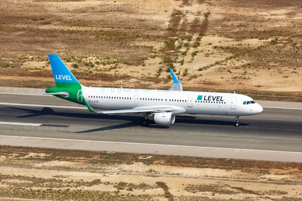 A Level Airbus A321 with the registration OE-LCR takes off from the airport in Palma de Majorca