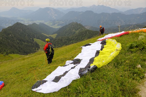Paraglider on the Hochfelln