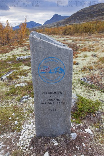 Stone sign in Doraldalen
