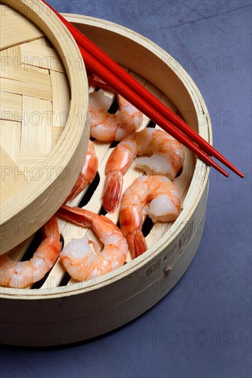Cooked shrimps in steamer