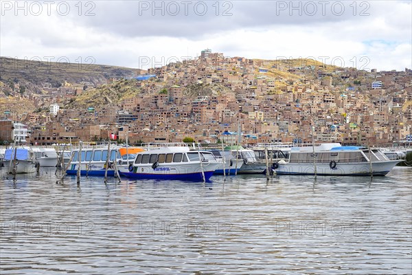 Ships in the port of Puno