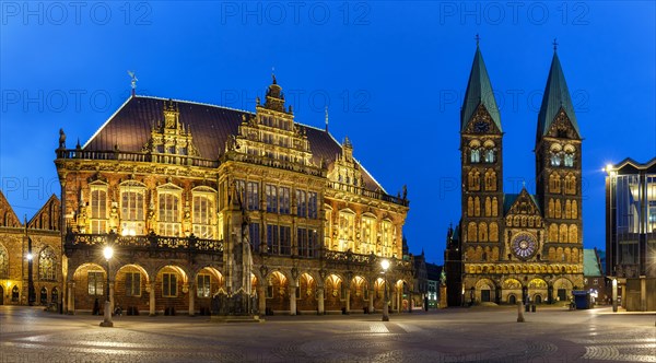 Marketplace Bremen City Hall Cathedral Church Roland Panorama by night in Bremen