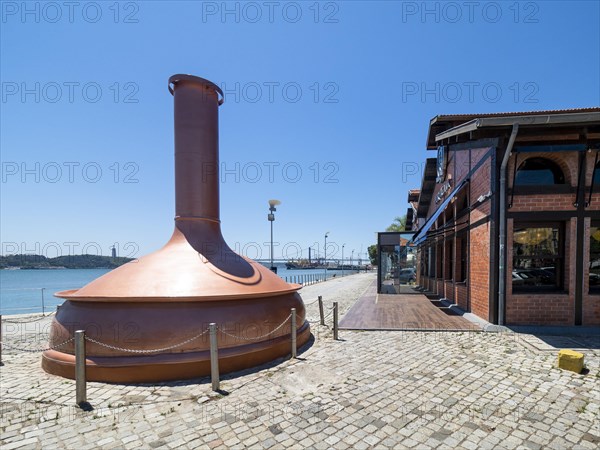 Brewery in the Ribeira das Naus