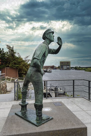 Bronze sculpture