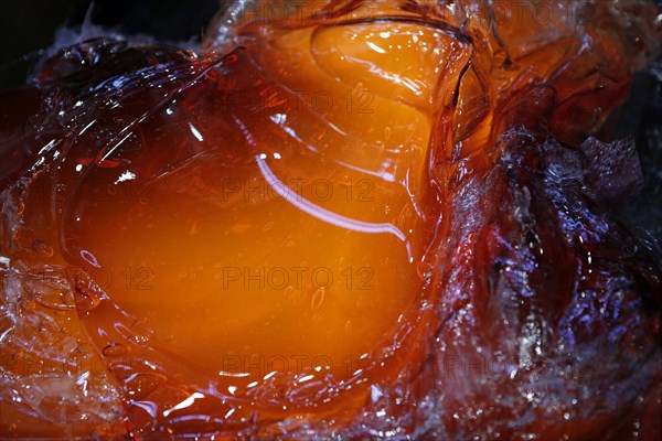 Glass mass