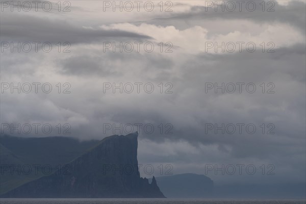Low clouds over Eysturoy