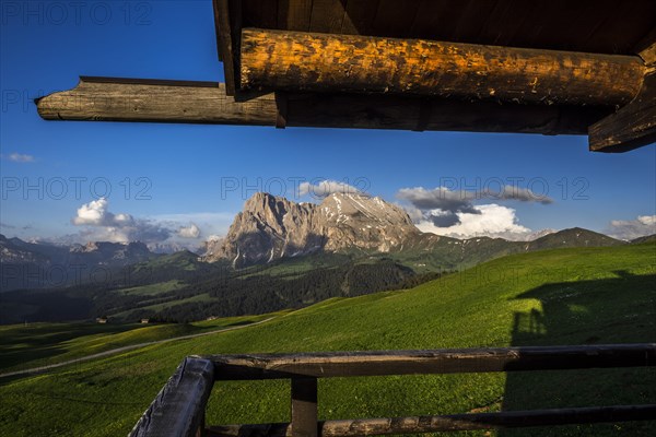 View of the peaks of the Langkofel (left) and the Plattkofel (right)