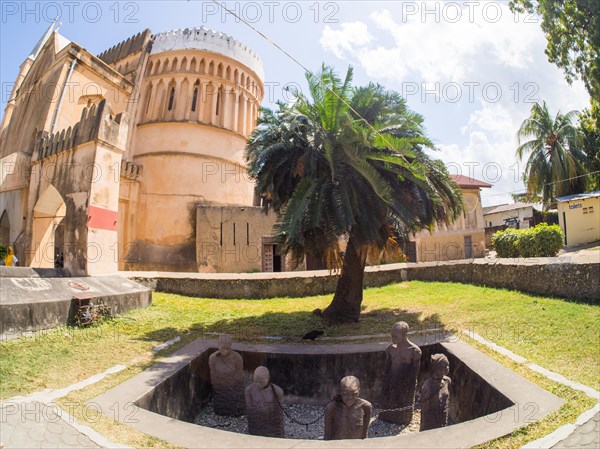 Clara Sornas Slave Monument