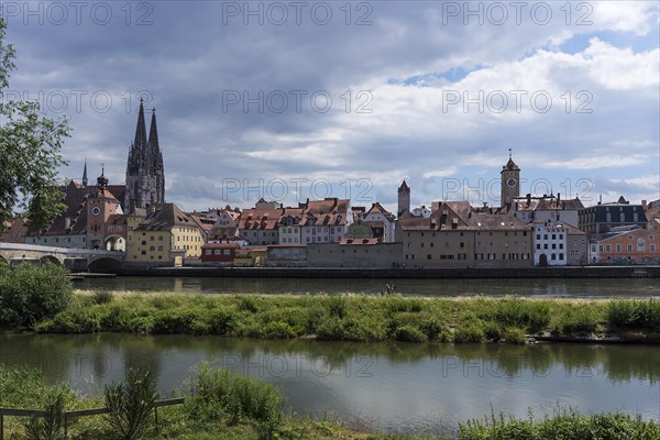 City view with St. Peter's Cathedral