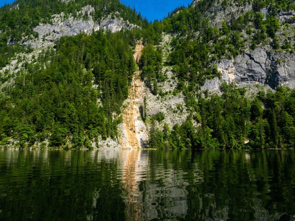 Front waterfall