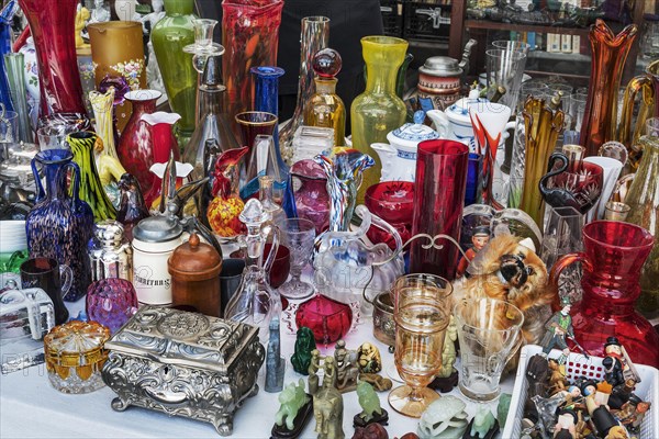 Vases and cups
