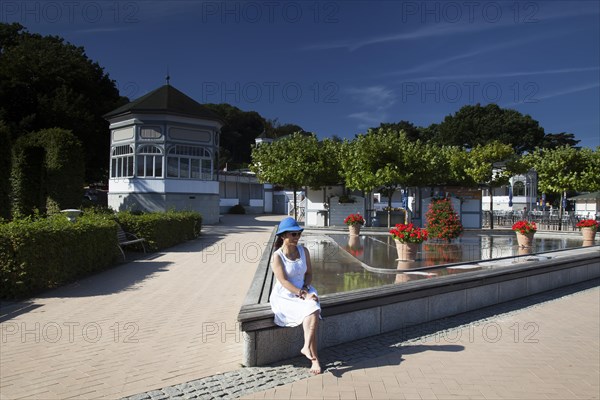 Lakeside promenade