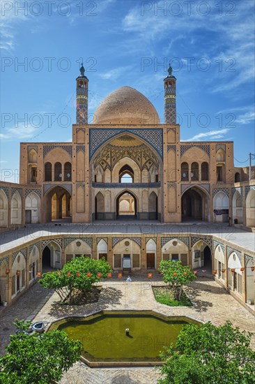 Agha Bozorg Mosque