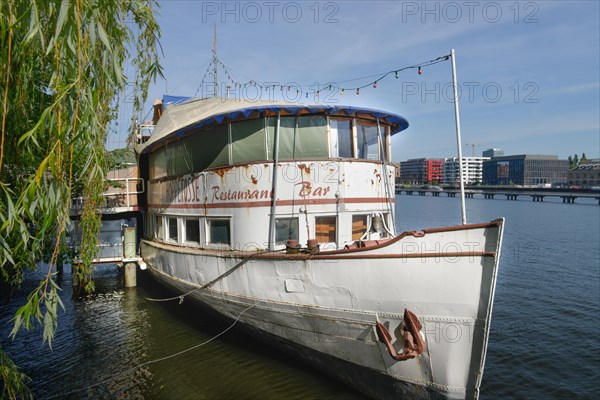 Party ship MS Hoppetosse