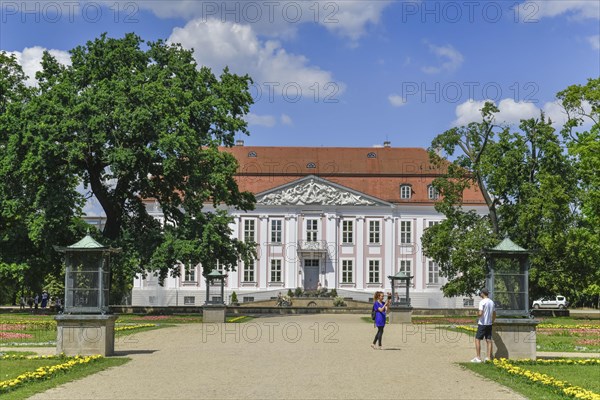 Friedrichsfelde Palace