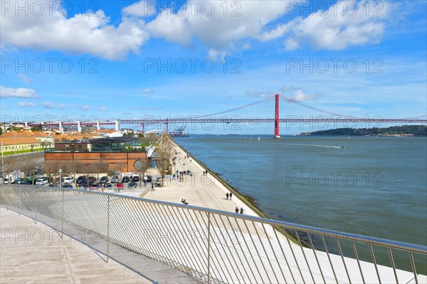 25 April Bridge