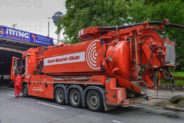 Canal control car
