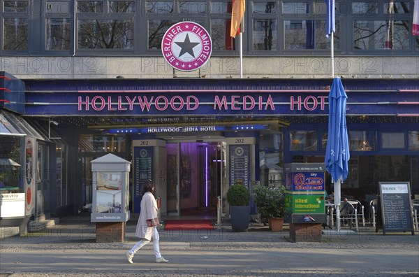 Hollywood Media Hotel