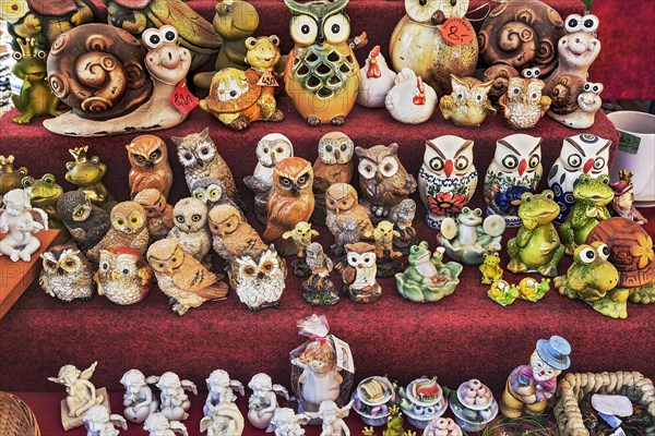 Ceramic figures