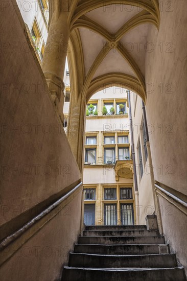 Traboule Hostellerie du Gouvernement