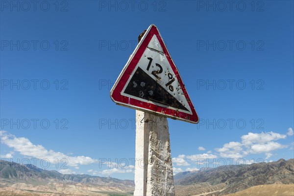 Song-Kol Lake Road