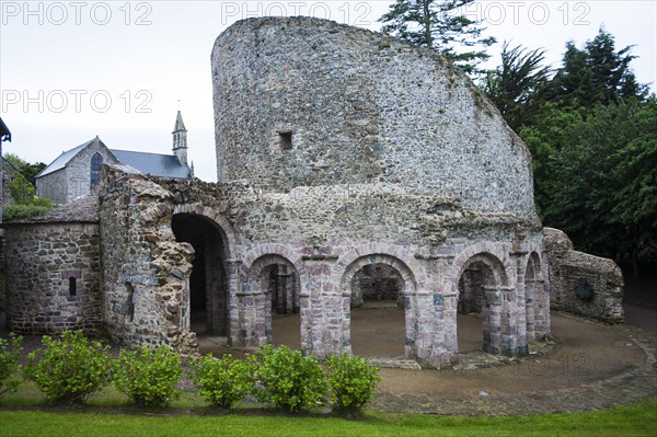 Temple of Ste-Marie de Lanleff