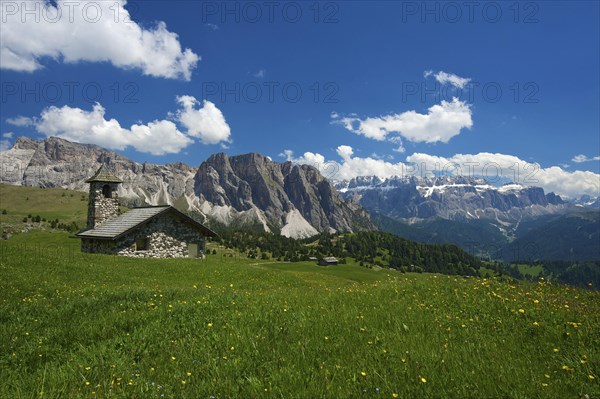 Church on the Seceda