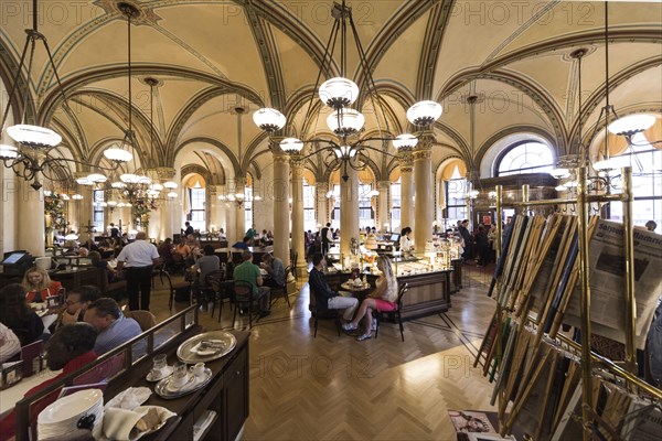 Cafe Central