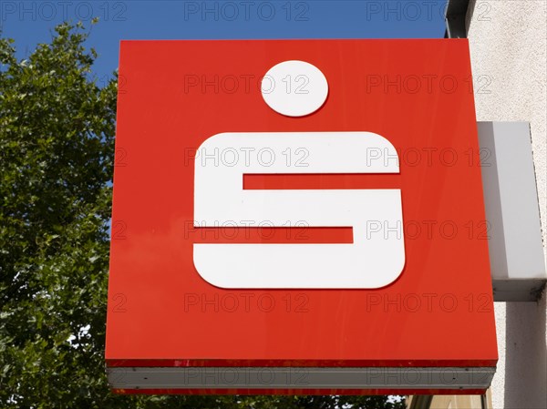 Logo and sign of the Sparkasse