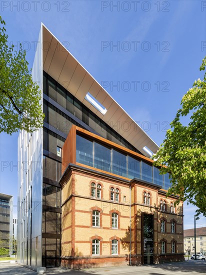 Clara and Robert office building