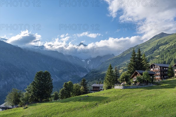 Village view with the Great Wannenhorn and the Risihorn