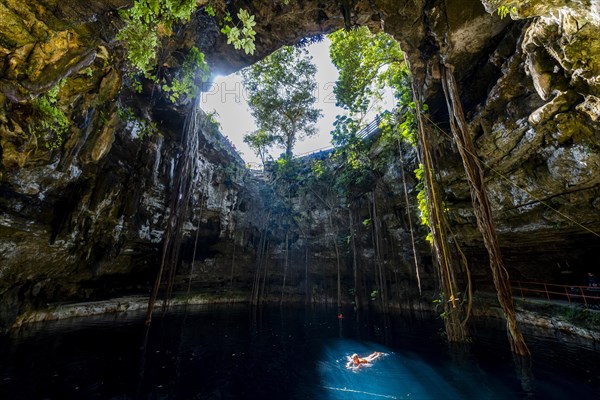 Cenote Oxman